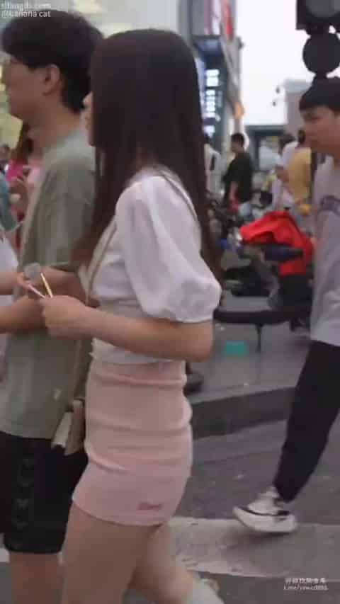 2262cec3-8377-46c1-a31e-30d73f3892f1.mp4