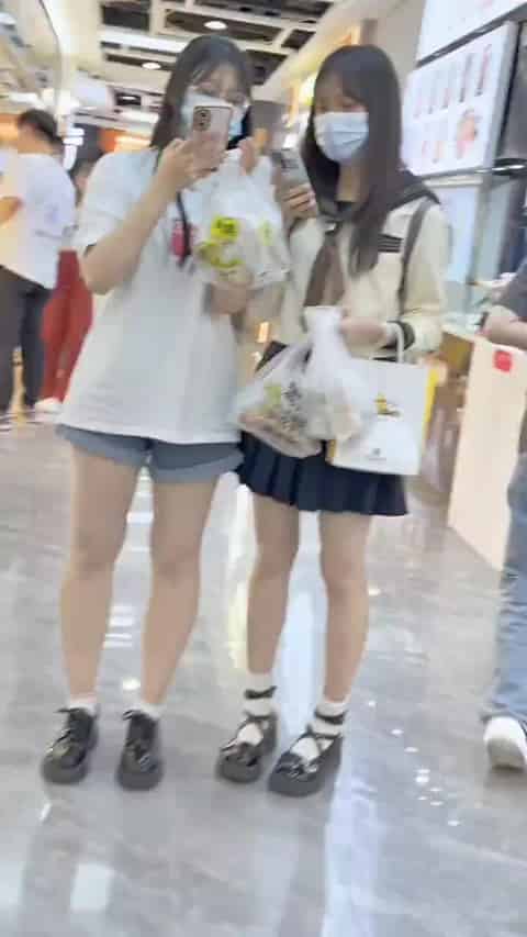 12fc5dac-f5f6-4cdb-8bf1-18dfd5ce974d.mp4