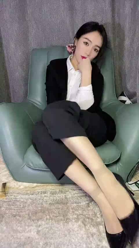 db930b50-cfca-46f0-b442-5a4223c5f899.mp4