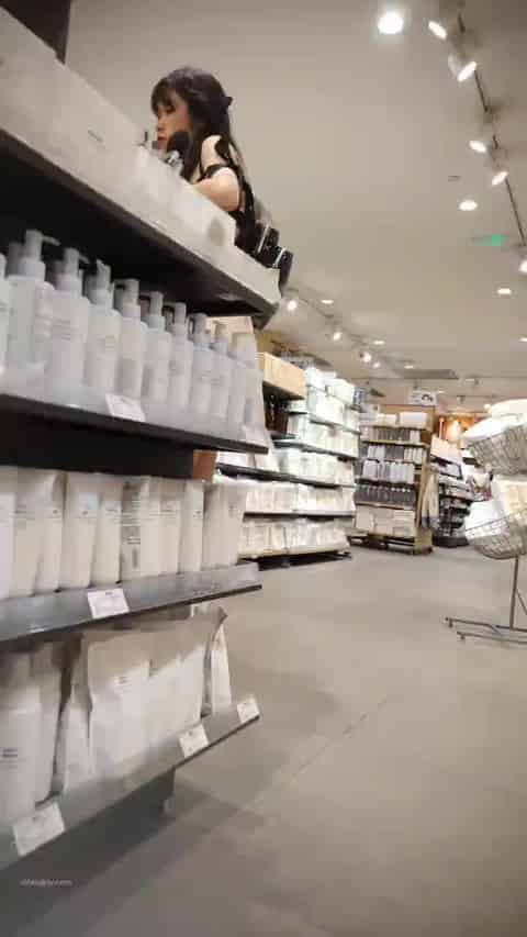 93bebb99-bec0-43b2-8544-bd1ca9c0bc57.mp4