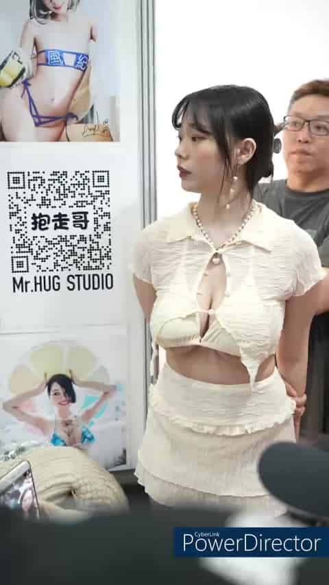 736ecae3-d5ab-419b-a494-16db6e84fb8c.mp4