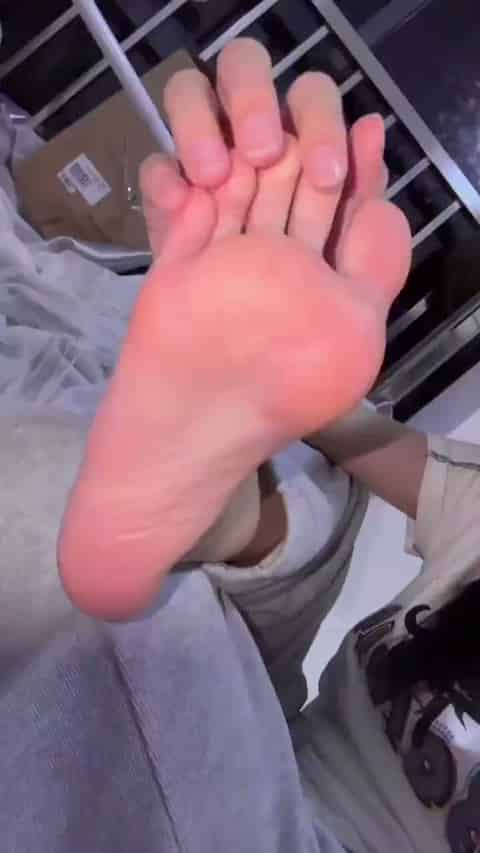 682d4071-9d49-4b45-9921-269aeeb7018c.mp4