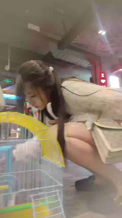 0ffbd634-ea5a-4e6a-ab9b-bdc86a7d5c82.mp4