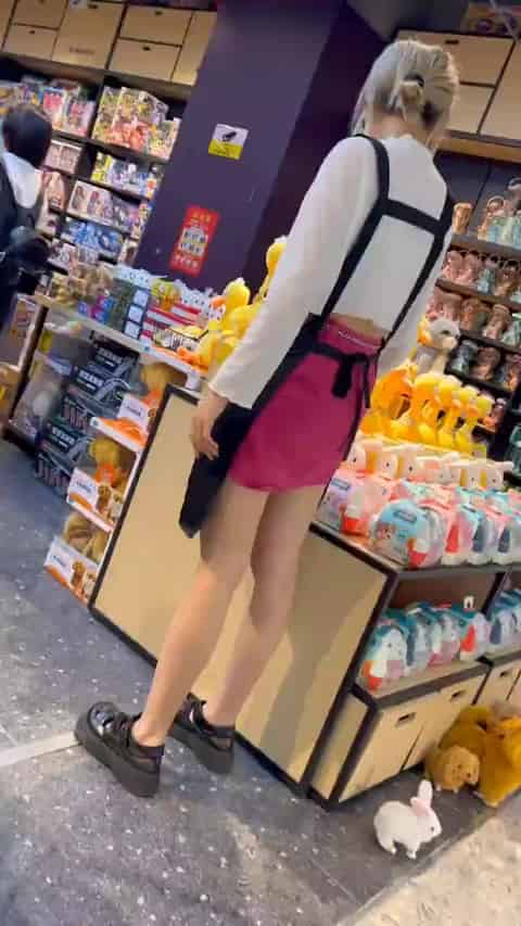 8cb8bf99-a52a-426f-9ddc-66afa3d949b4.mp4