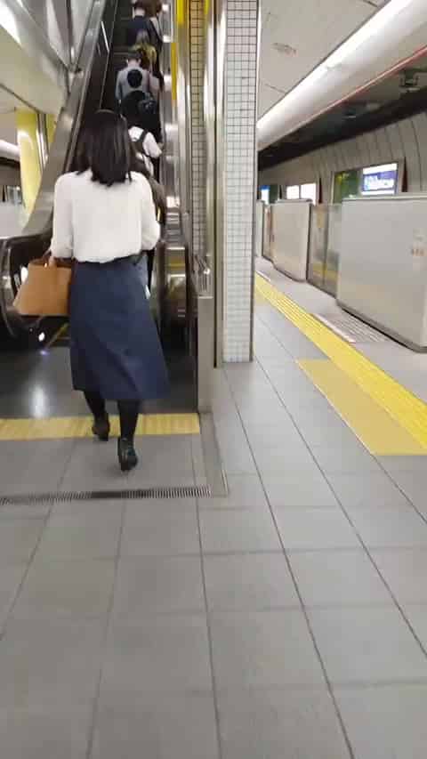 c9f376f7-2867-4f01-8385-01a388f4bb75.mp4