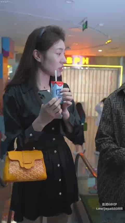 bc8d41bf-2c48-4a61-aab3-e453639d0135.mp4