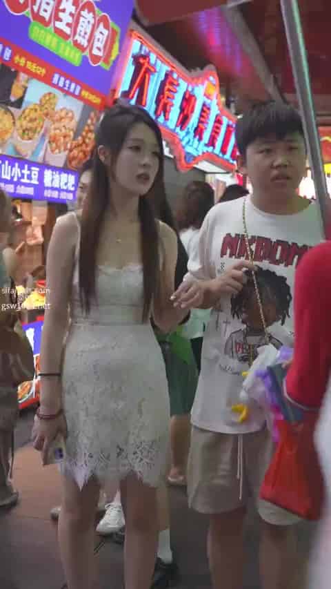 cca7b6b8-2203-44df-b589-5e67cf480186.mp4