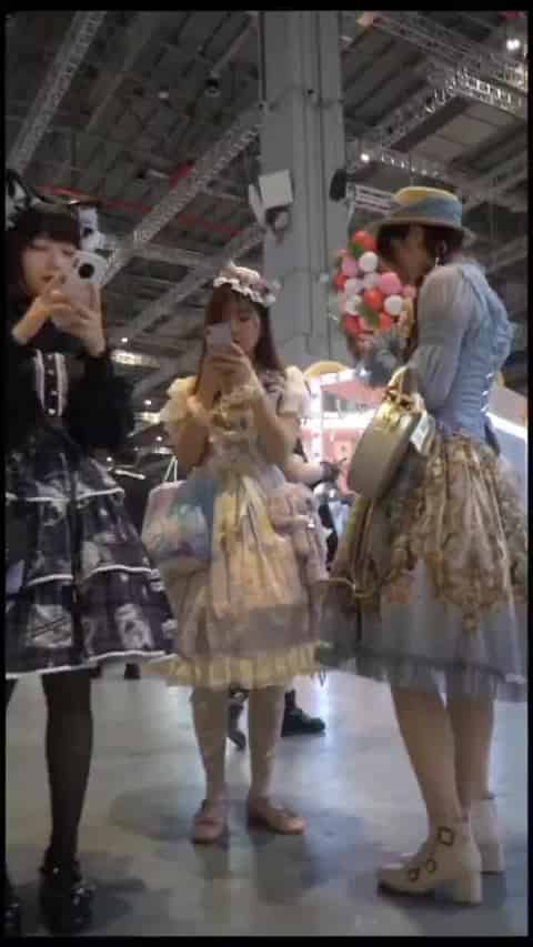 f80a094d-bec1-4ece-b1dc-e5c54f35de0d.mp4