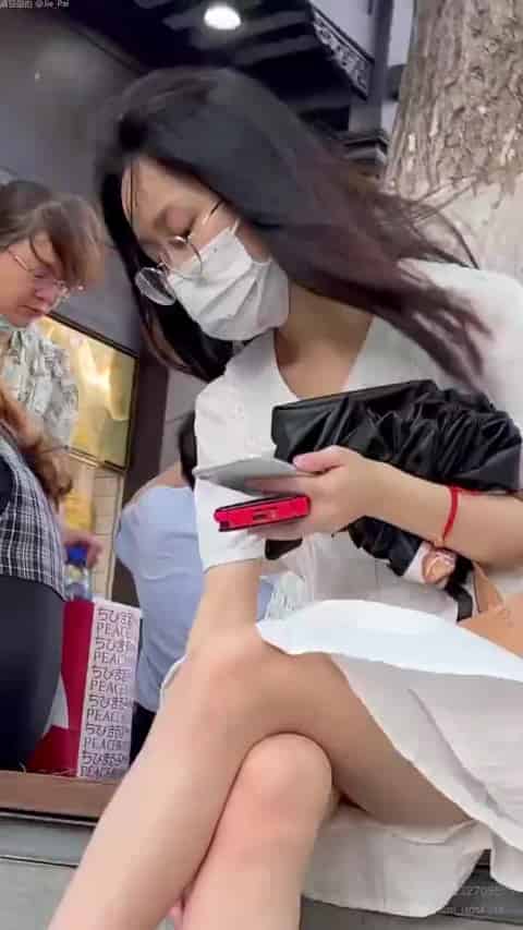 e5d54b3c-482c-405c-bcce-135ce60bbf17.mp4