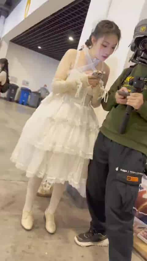 c8e044f8-5386-4f63-848a-88c6d63dc541.mp4