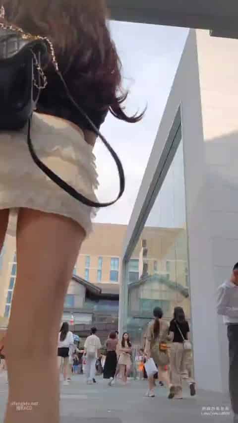 03130a0d-f45c-490a-bb7a-abcbb9b38ff7.mp4