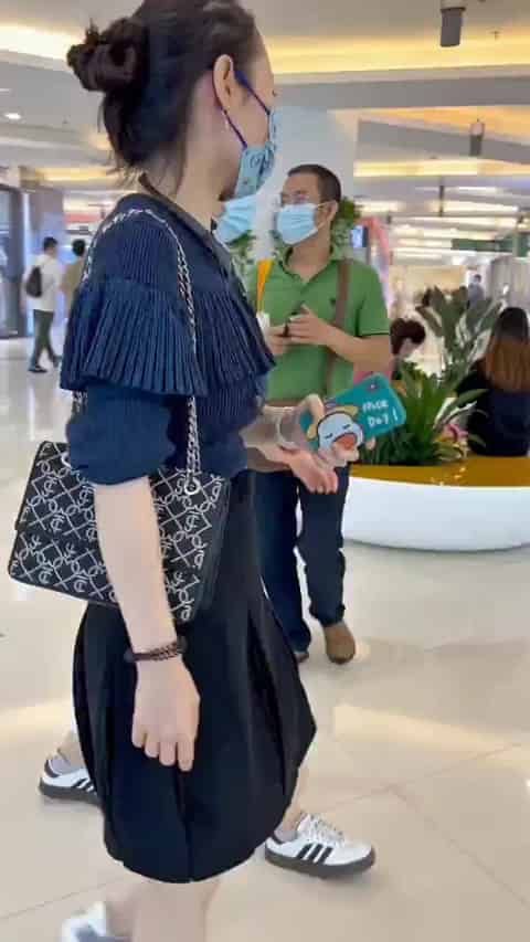 f55e675c-7c12-4efc-b96f-d573311a4310.mp4