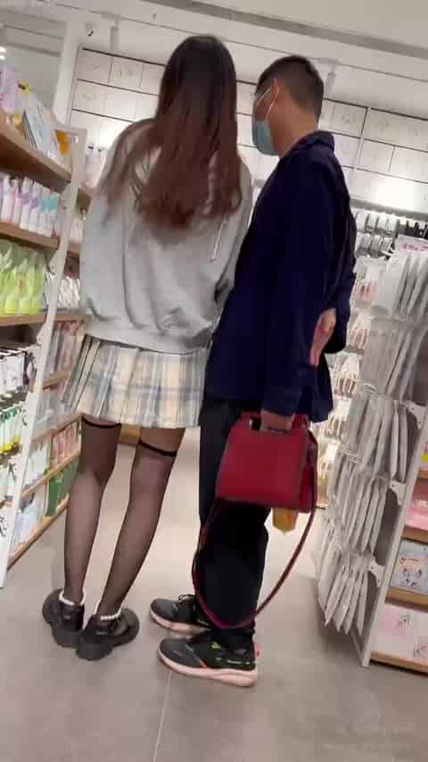 1680e9bd-d686-47ed-8c0f-215997e91438.mp4