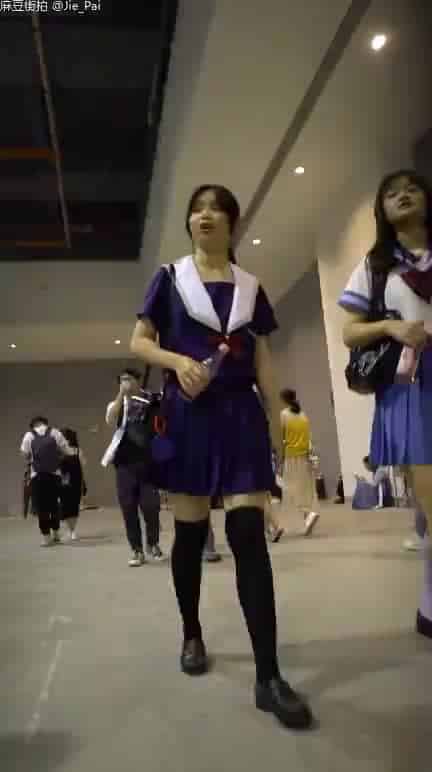 9a3b213e-e4eb-4820-a1e3-1f9ac7187962.mp4