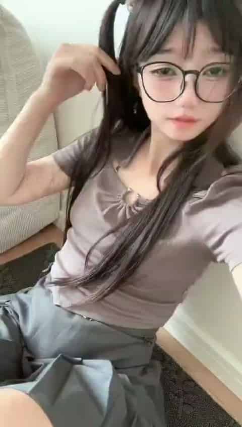 68fc2293-b35c-48db-9c49-b8bbb281e72e.mp4