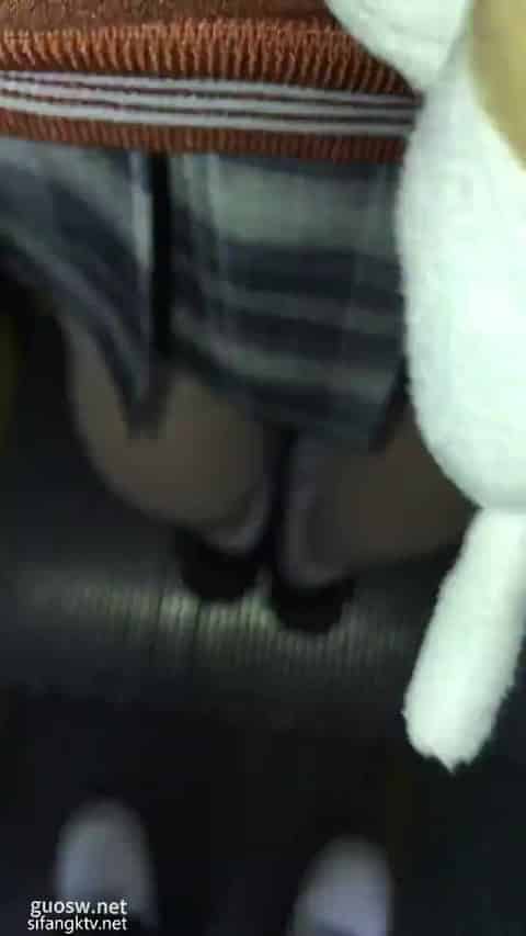 7ad29320-1560-43c5-9e25-3df4652185dd.mp4