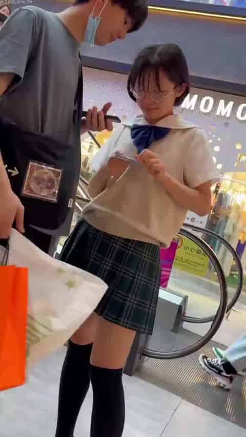 b3f2d4c2-f997-4529-87b5-7a5cebec5b6f.mp4