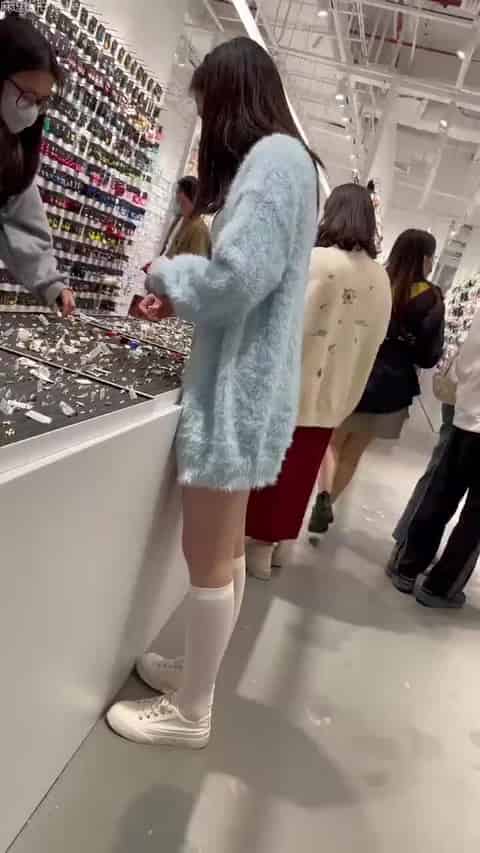 e240e432-92a7-4431-974e-ae8fe85b5210.mp4