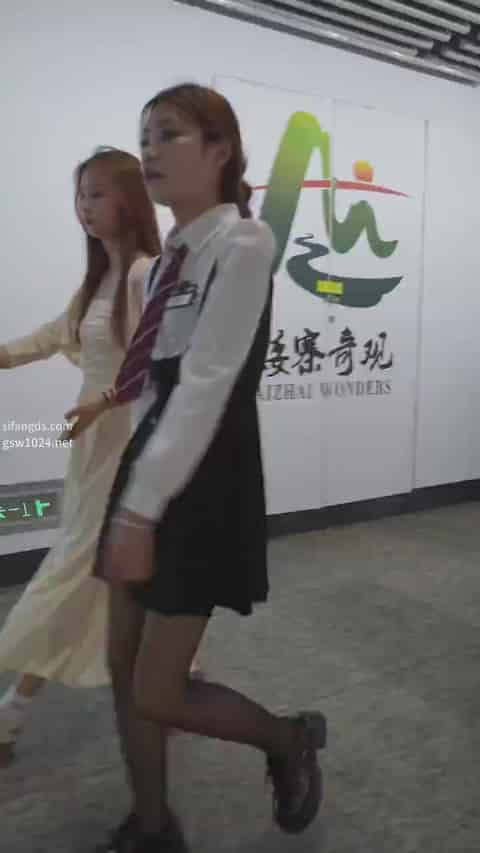 3bb9c7c3-f6ed-4a76-a662-61cf83076868.mp4