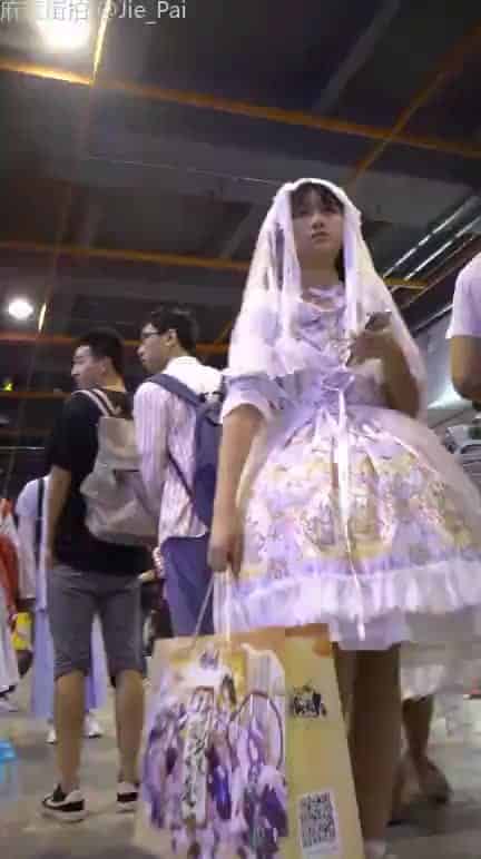 48de3335-ee43-4a9a-97ab-7d0a14605b92.mp4