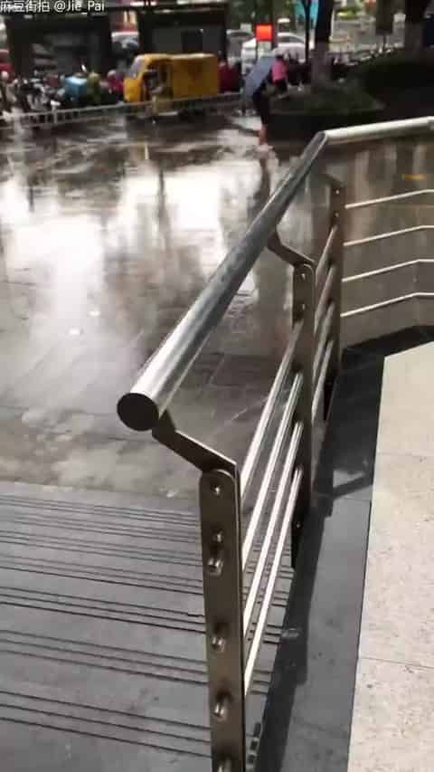 fe6b3d4b-ec83-4cff-8507-dbf698186487.mp4