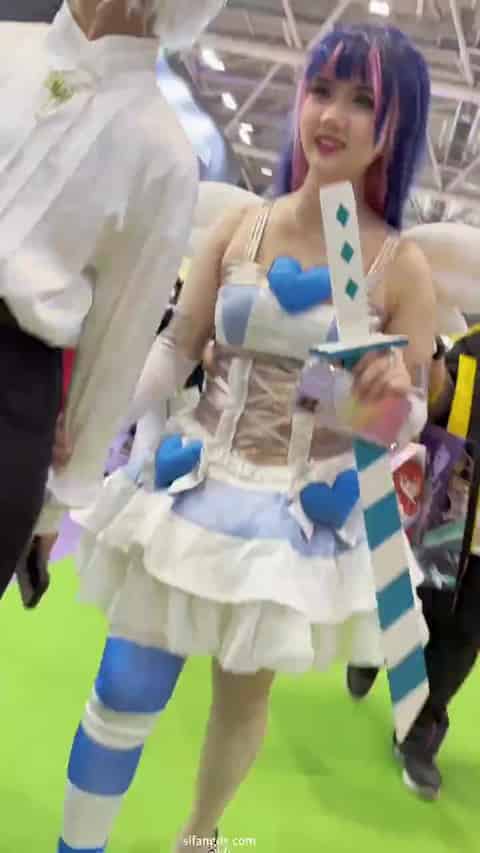 ac49cbb6-a604-4467-a516-f378de2a3d66.mp4