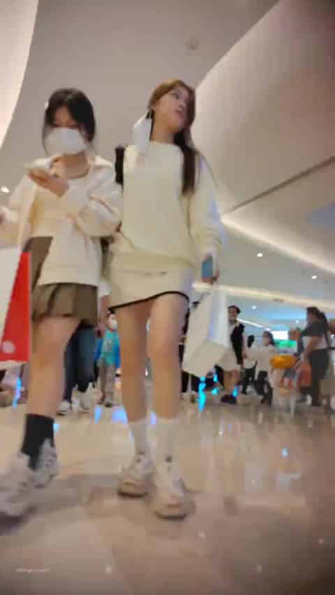 8f9b2844-ddc2-4b2c-ad9e-c81fe1db9bd0.mp4