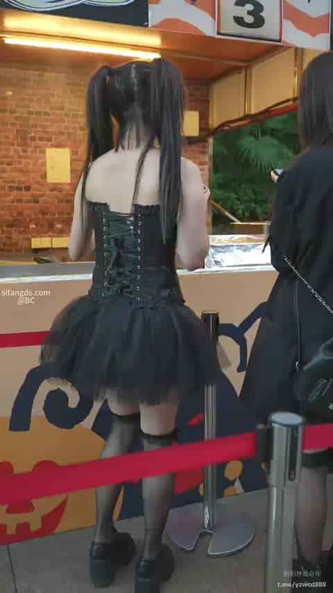 8702e516-1718-417c-95c1-9503b7f5803f.mp4