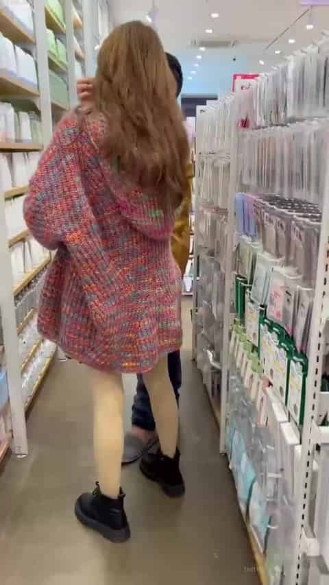 9295e98b-ced2-4f3a-b87f-4deae2583e52.mp4