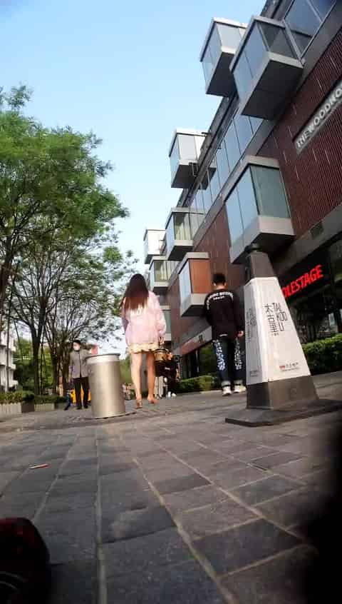 9346ae7f-3fe0-4134-b899-baef05d280d2.mp4