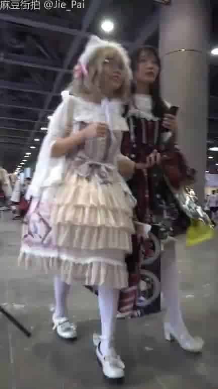 232f5bd2-edeb-4dcd-aba4-2525fcd49e26.mp4