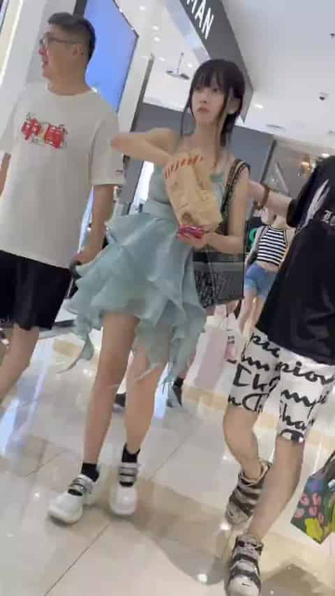 56c5cc57-8a9d-4374-84a1-32c465770f2d.mp4