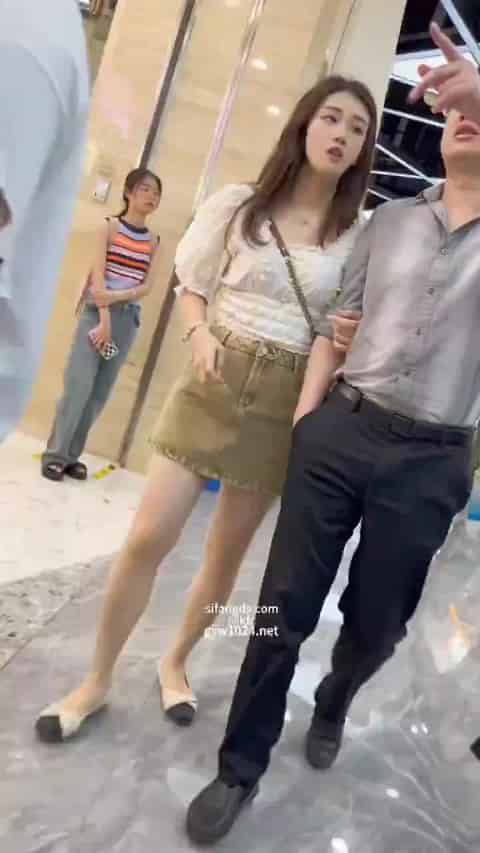 649085fe-afcb-46a4-8f8c-d2e464bd0255.mp4