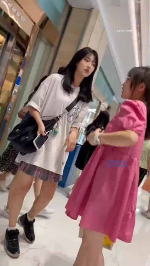 87a51227-df25-4622-b106-72b1c7df9c7e.mp4