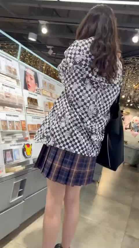 90adf5f6-72eb-4729-9a71-931009ddbb2c.mp4