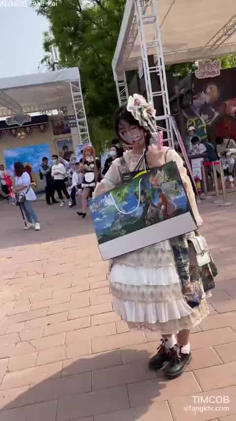 23fb709d-0c6d-44f1-86c6-b4b958396de6.mp4