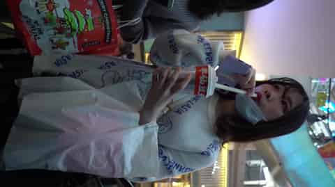 f7e8635c-b2a3-416f-94dd-12c7b9de0648.mp4