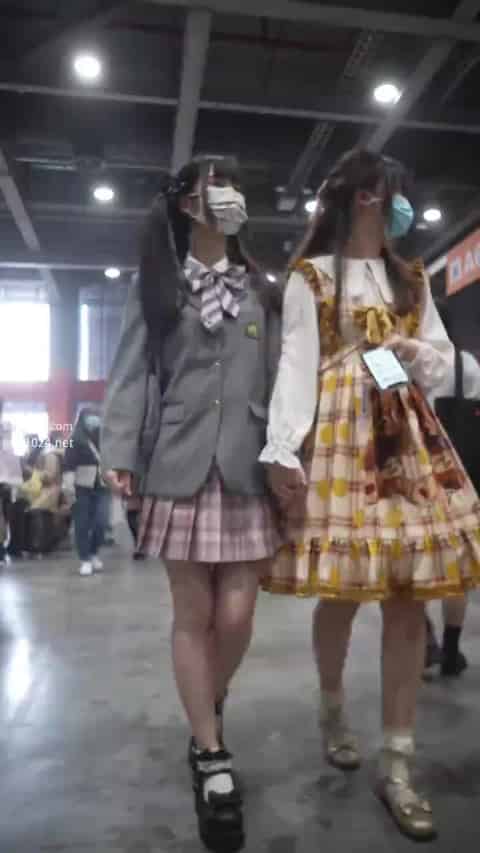 00c037ed-dfd9-41b3-9302-d021a27295b5.mp4