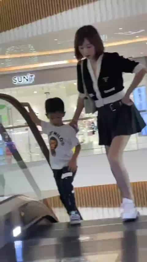 4c609a2b-e1d2-4108-a9ae-5642f8111ee8.mp4