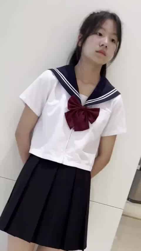 d72467ff-af3c-4867-aa2f-9210eb55711f.mp4