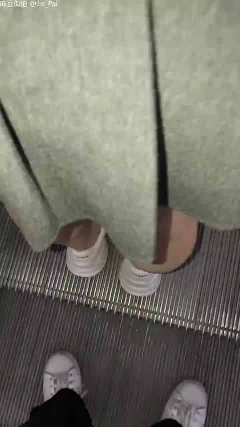 8b4243dc-a9e1-4b23-8fcf-729c1c880ea3.mp4