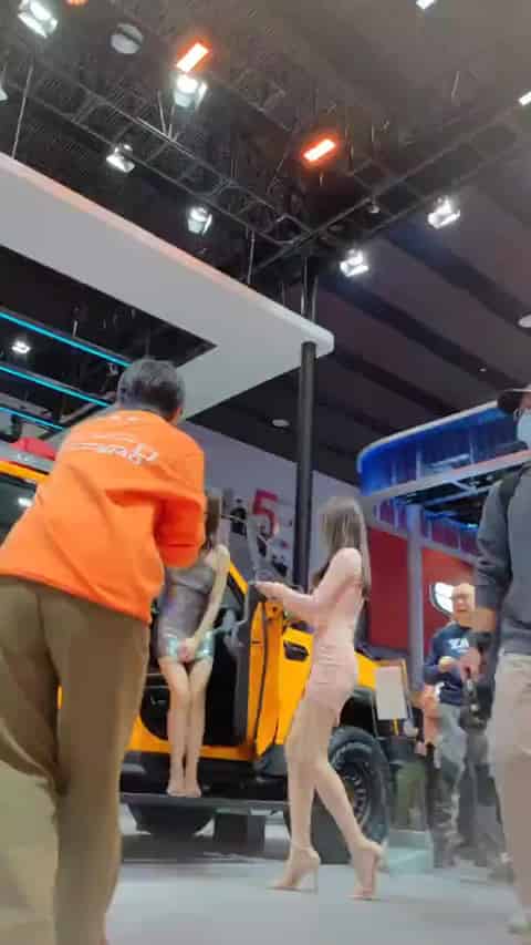 ed0ed95a-8350-4d29-b8b8-2882777c76f8.mp4