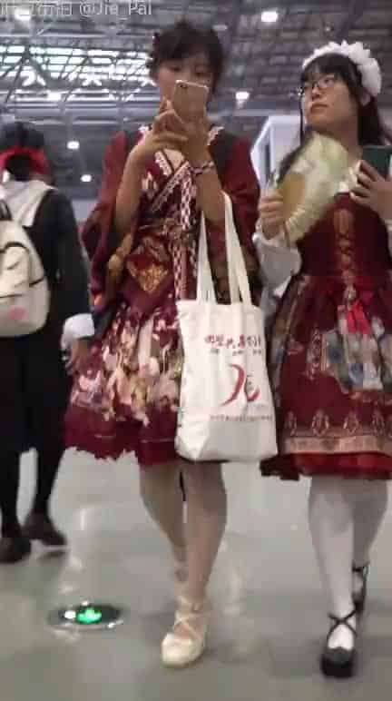 9e0308f3-5a09-41d9-814e-2b3399527ade.mp4