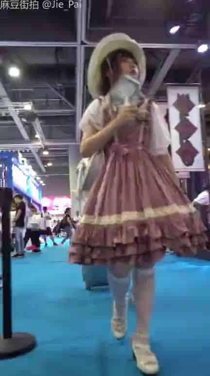 d9b6f20d-888c-49ae-b200-154ede687ec4.mp4