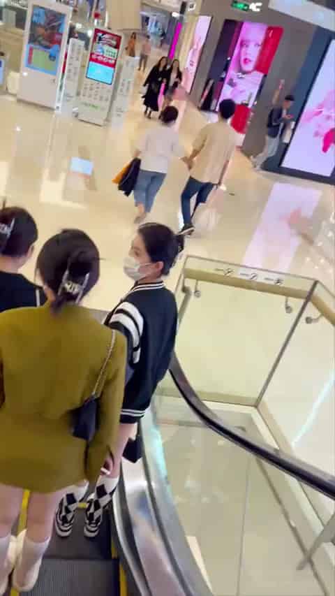 26bc5204-fb54-4226-be3f-97eae9b27aab.mp4