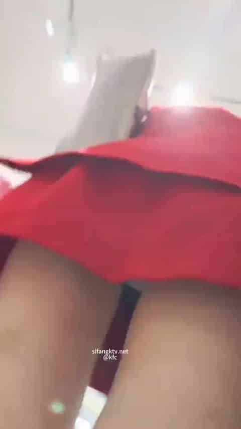 9ace3e82-5c12-43f6-9202-fcaf46c6d38f.mp4