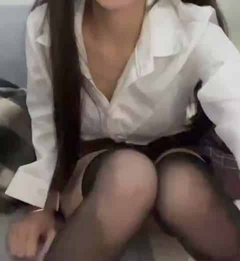 ee7f6a79-0026-438d-937f-e52c8881cdd3.mp4