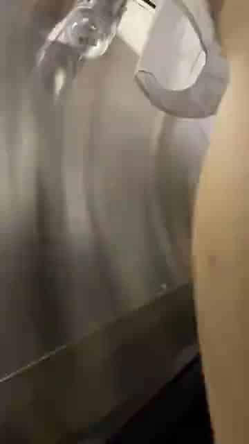 43a068b1-1aa6-4b5b-a927-5bcf7dd7d736.mp4