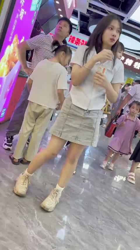 0ec29234-f9cc-4f77-8c8b-7381d52659ee.mp4