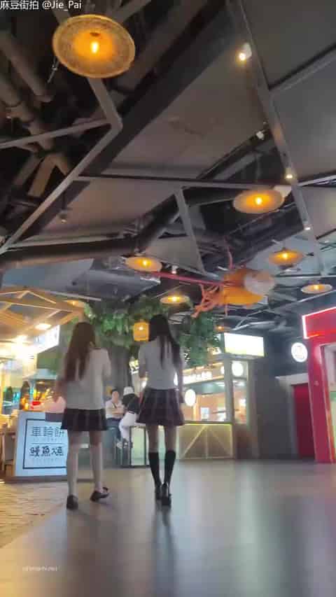 51a699bb-2b46-49cd-bb09-41932ea44b01.mp4